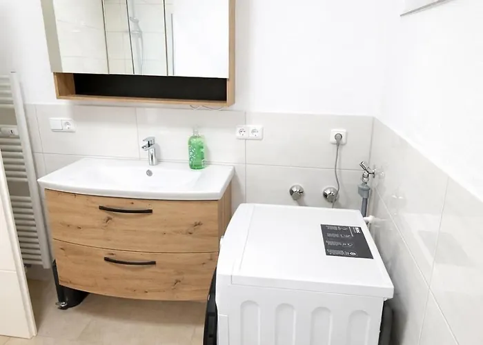Apartmán Leta Homes - Zentrale, Moderne Wohlfuehlwohnung Mit Flexiblem, Kontaktlosem Zugang & Eigenen Parkplaetzen *